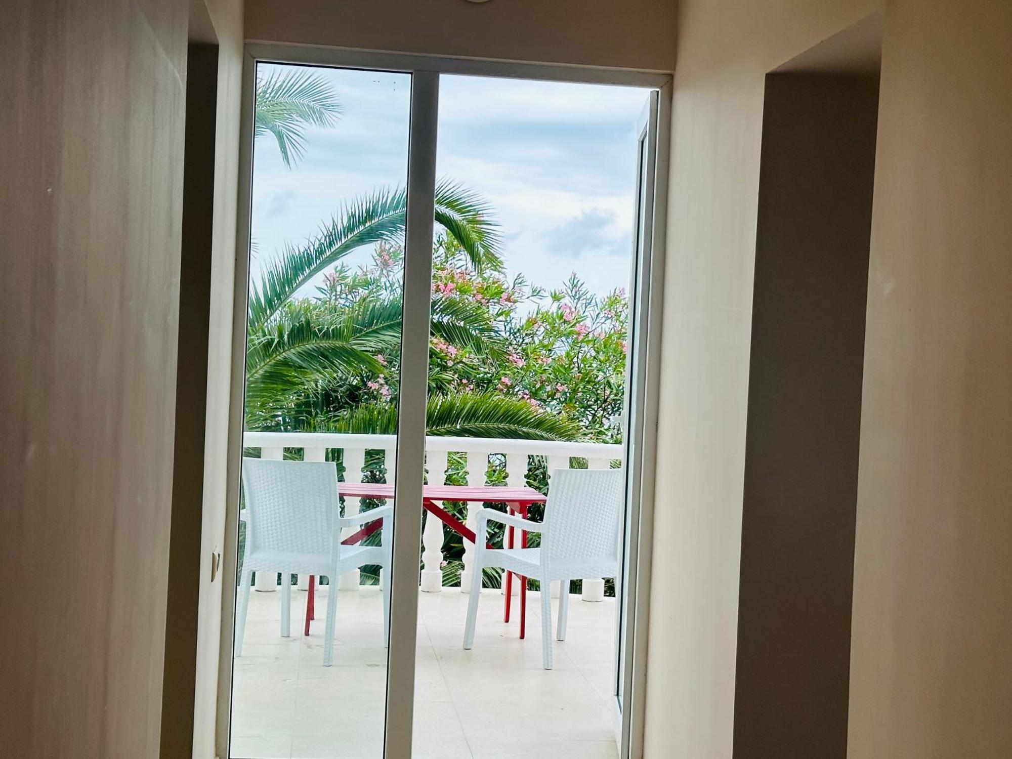 Claude Monet Beach Hotel Ureki Exterior foto